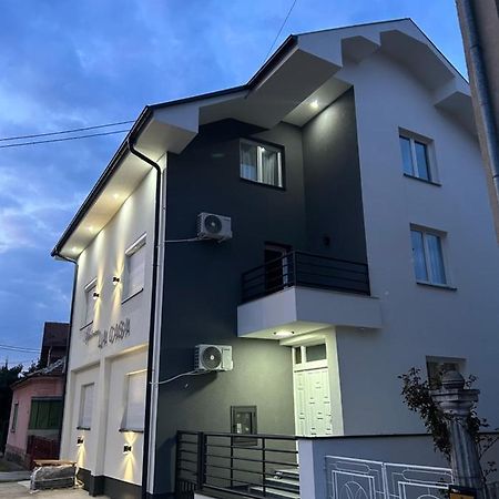 La Casa Apartments Jagodina Εξωτερικό φωτογραφία