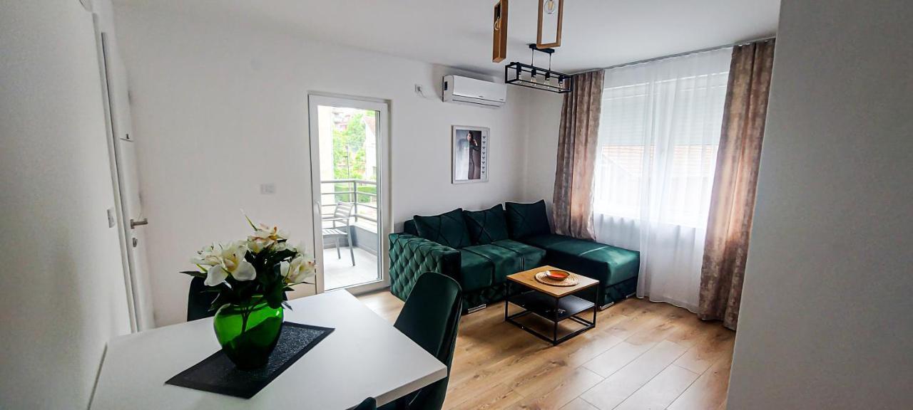 La Casa Apartments Jagodina Εξωτερικό φωτογραφία